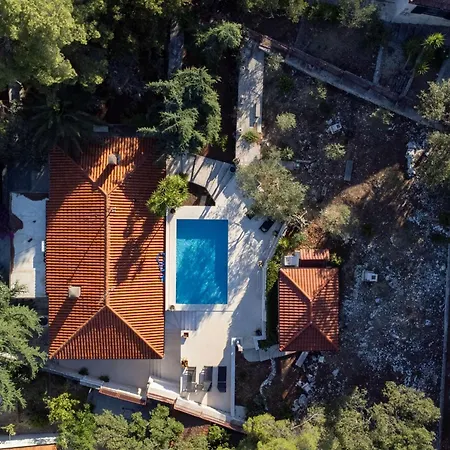 Nada - Unique And Artistic Penzion